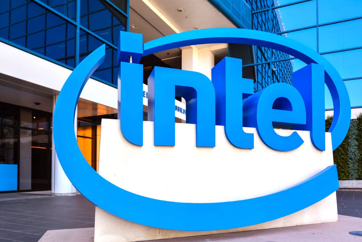 tradeonetwo's tweet photo. Intel's Revenue Miss and Weak Guidance Sent Shares Lower

#trade12 #trade12review #marketnews #onlinetrading #Intel #Revenue

https://t.co/9FX1qv0gKF https://t.co/sLQC2LAgXq