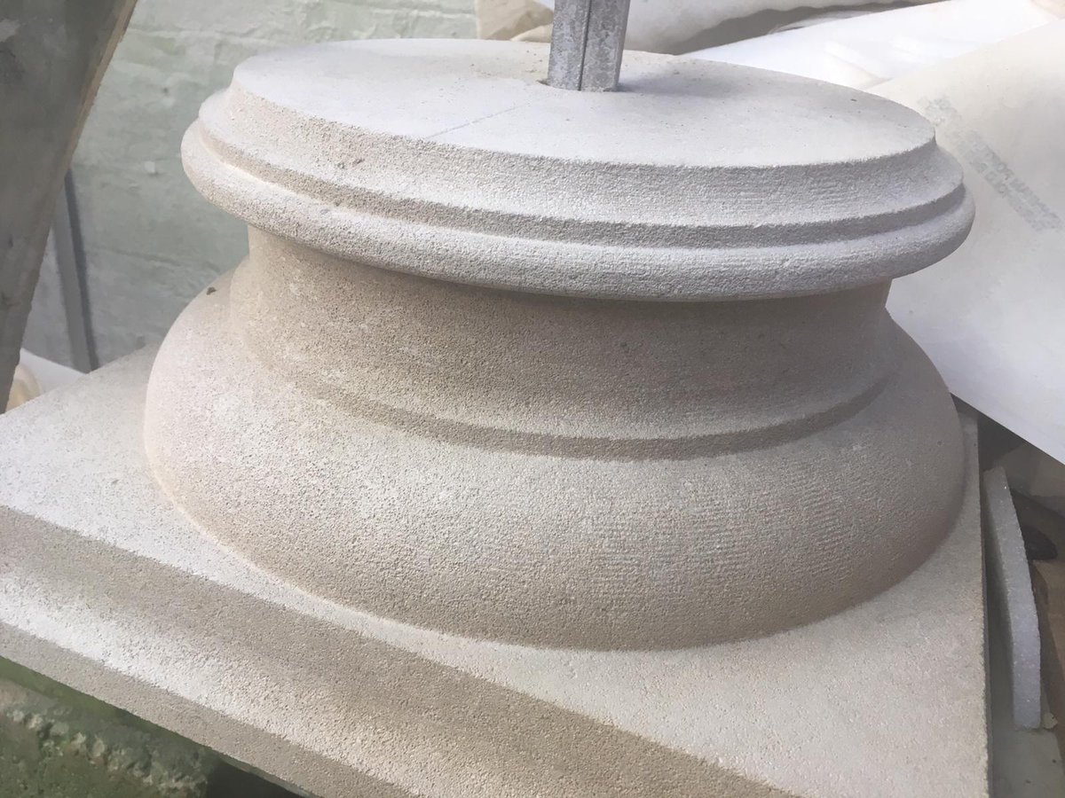 HibbittMasonry's tweet photo. Some stone pieces we have been working on last week for our current projects. Bathstone Column Cap and Ancaster String Course.
#Bathstone #Hibbitt #Stonemasons #Column #Stringcourse #carved #naturalstone
https://t.co/pvjxe50n9A https://t.co/0w9ntUhfiE