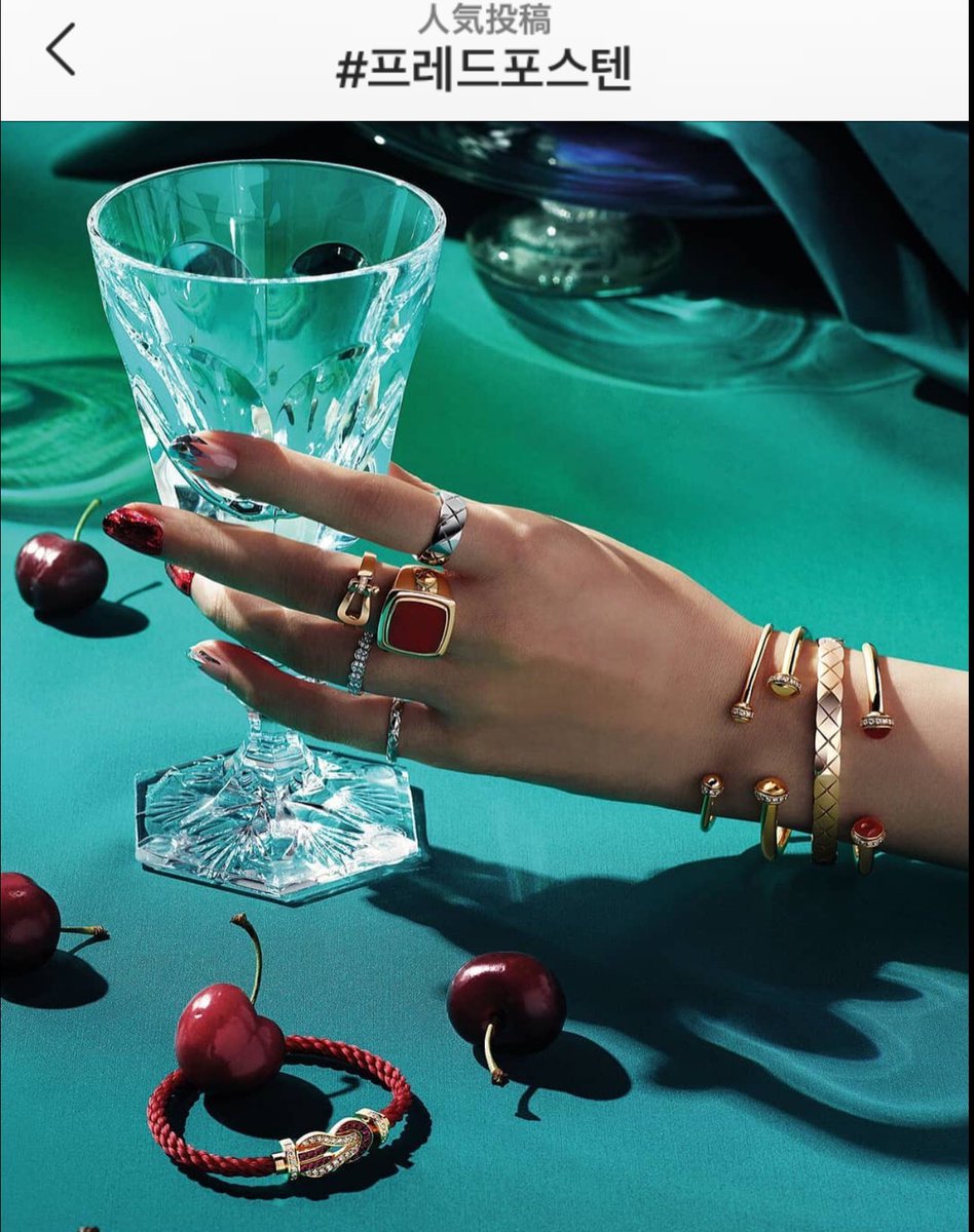 Kei A Twitter シネちゃんの指輪 このモデルの人差し指の指輪じゃないのかなあ