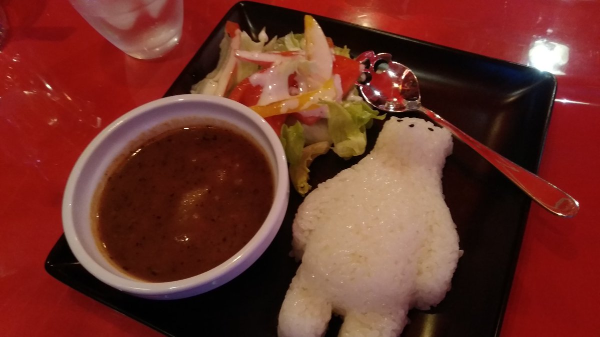 studiolink_band's tweet photo. 先日はチラシを置かせて頂いている池袋のkiller饅頭さんにて、まるちこカレーを食べてきました！
豆カレー、スパイシーで少し辛く、豆の食感がマッチしてる美味しいカレーでした！
まるちこカレーのテーマソングも聞かせて頂きましたが、エキゾチックでゴリゴリでグッドでした🎵 https://t.co/0c6vWIstyA