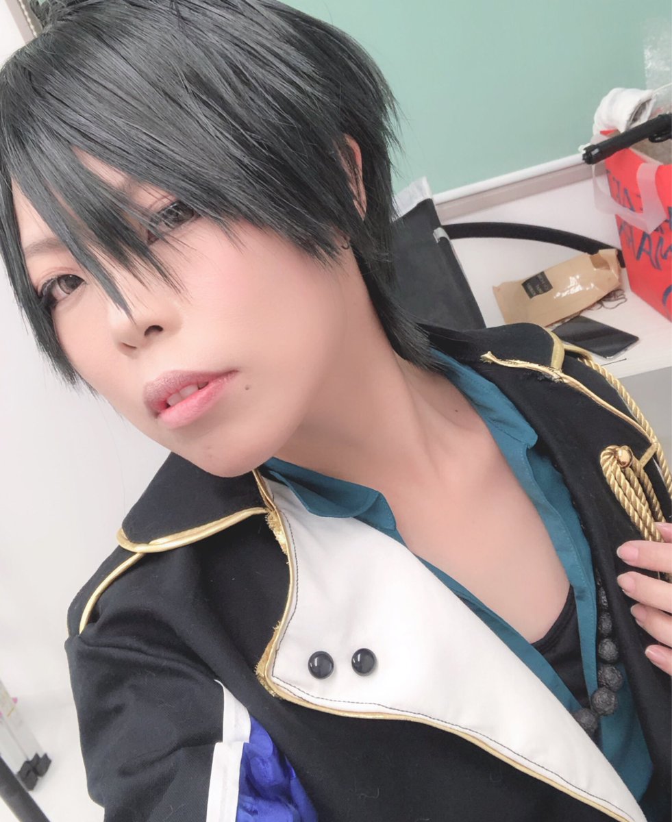 ayato_01ha04's tweet photo. おそくほー!今日は3月併せの前にStudioANGLEさんで撮影してきました!
百鬼夜行の空とエリアル宗司ー!
ビフォーアフターが凄いと笑われました( )
#StudioANGLE
#コスプレ
#SOARA https://t.co/oEc2IAgkp3