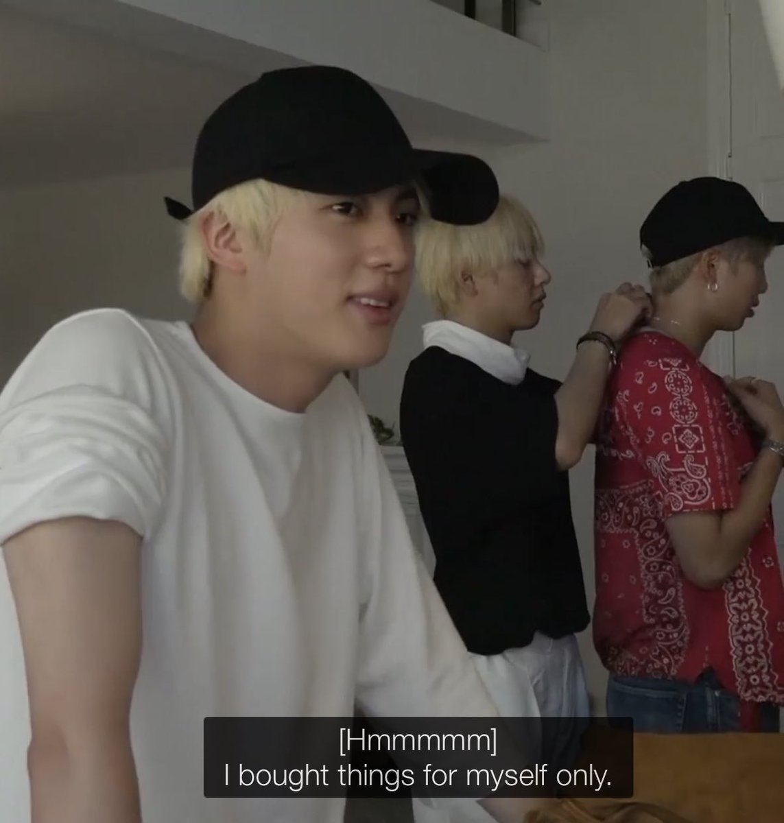 RelatableJin's tweet image. When you’ve been shopping and people ask where their gifts are