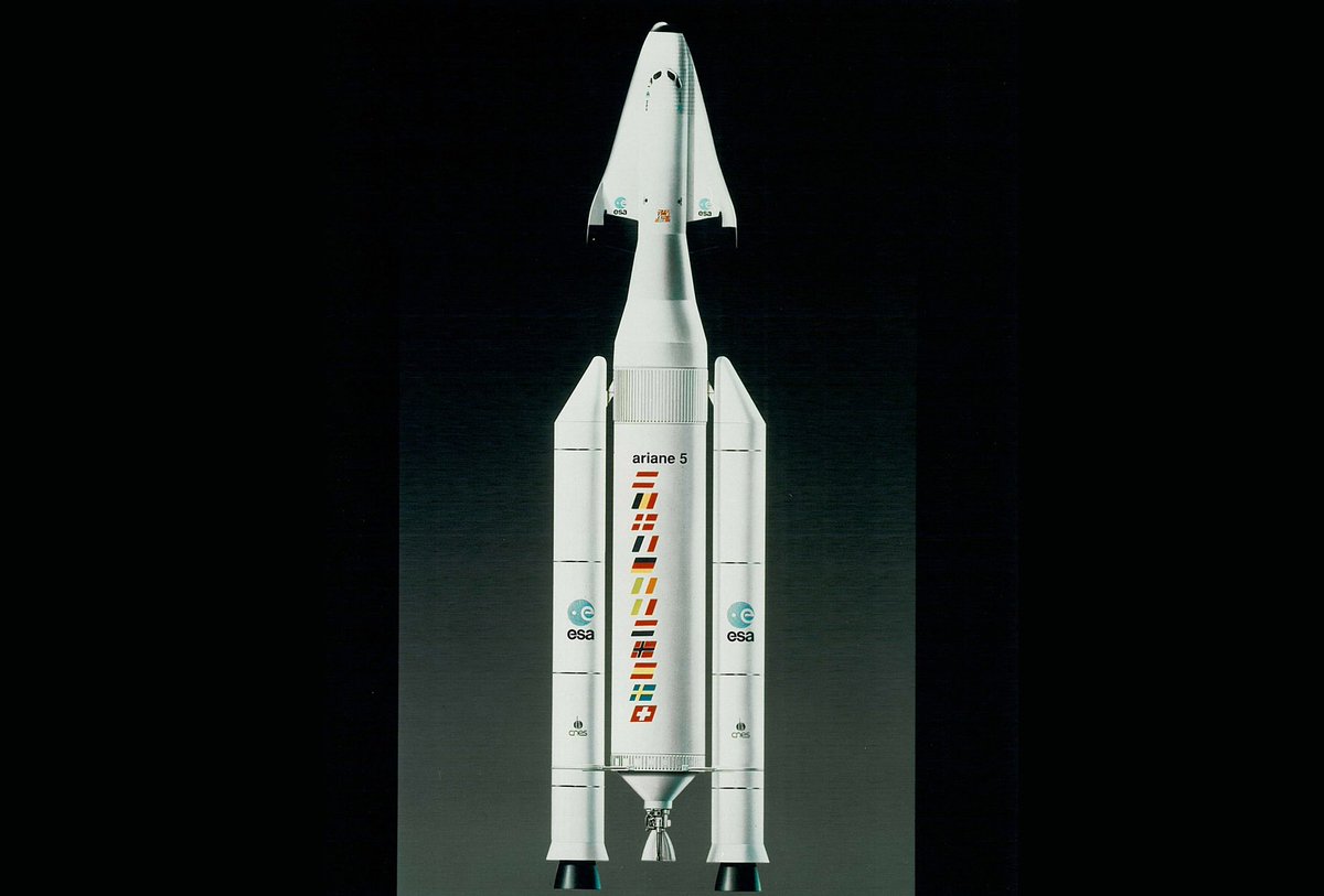 Even before the first flight of Ariane4, ESA, CNES and ArianeGroup has already decided to develop Ariane5 ! On January 31 1985, her development began.At the beginning, it was built to launch heavy payload as the Hermes European Space Shuttle (cancelled in 1992)