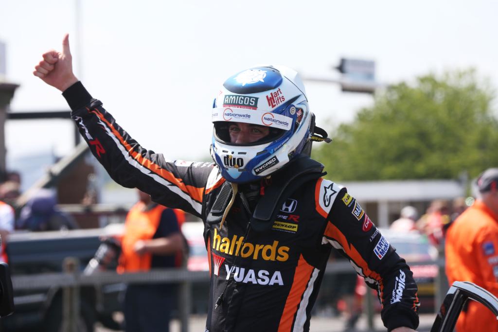 hondaracingbtcc's tweet image. It's Monday, which means we are one more week closer to going racing again! 🎉
#MondayMotivation #Honda #BTCC19