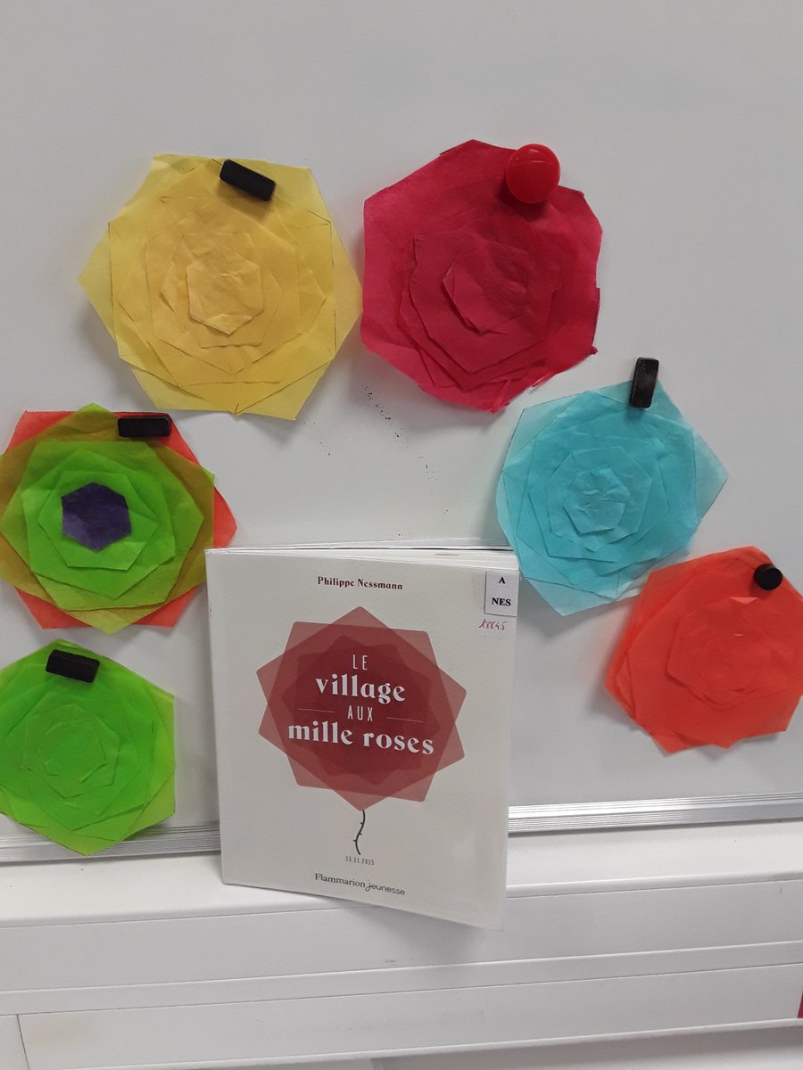 JRULIS1's tweet photo. Nous avons tracé des hexagones en géométrie pour faire des roses comme dans le livre "Le village aux mille roses" de Phillipe Nessmann. https://t.co/kH8G3KBurZ