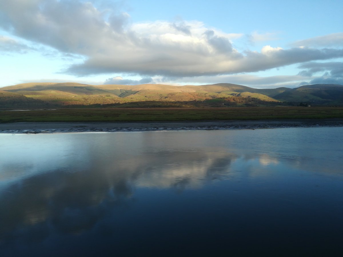 Beautiful views from the morning commute #DoveyJunction @tfwrail #LoveAber