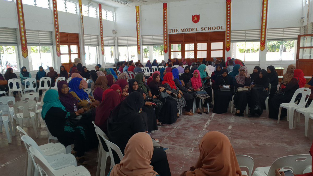 SharafuddinSchl's tweet photo. We are hosting the curriculum review forum for teachers of schools in Hithadhoo, organised by @NIEMaldives. @EducationMV @AhmedAdeelN https://t.co/zscPRTj7Dg