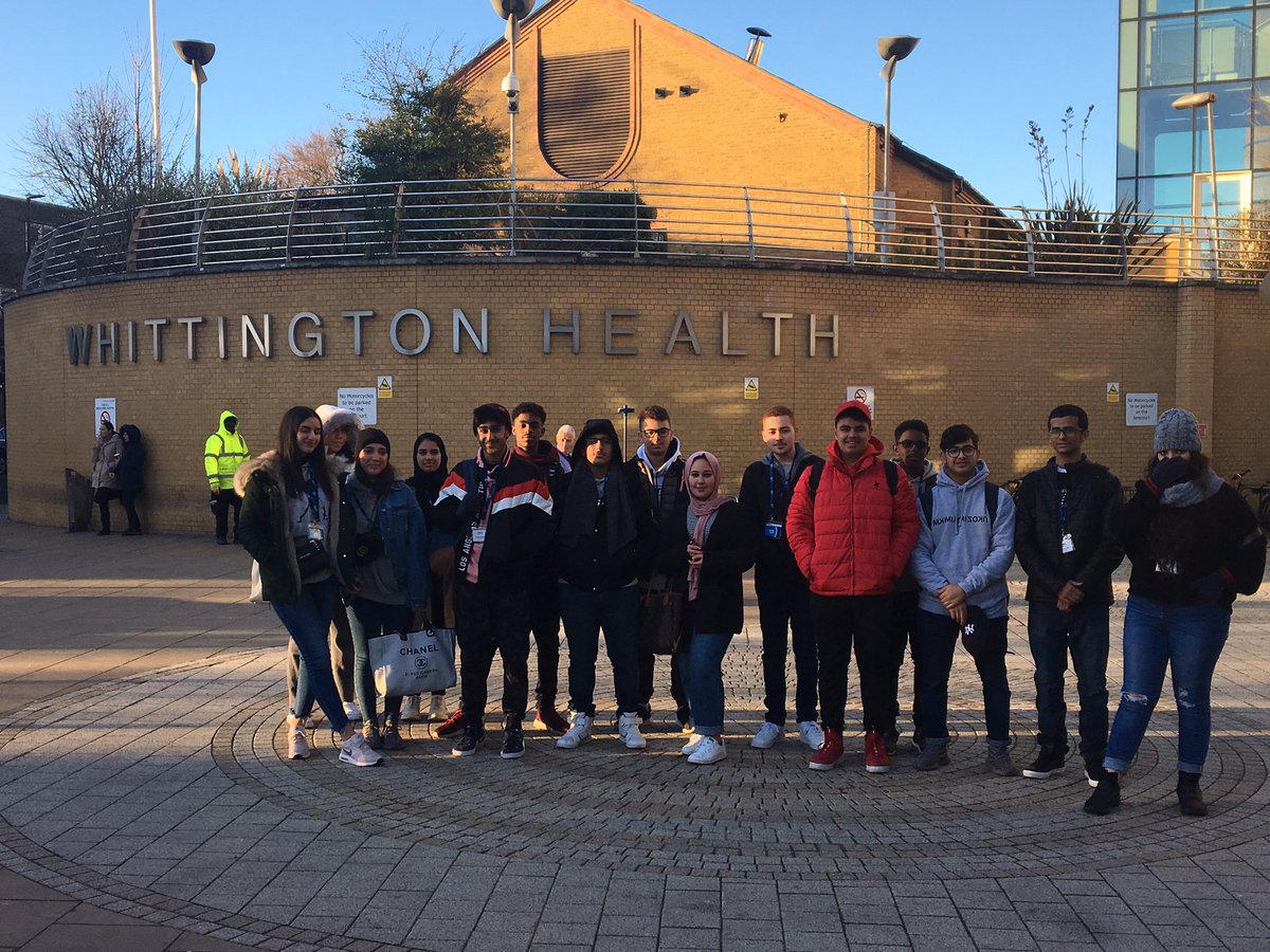 medicprojects's tweet photo. Our first school trip of the year has arrived at @WhitHealth hospital for their first day of teaching and simulation suite scenarios. 👩⚕️🏥👨⚕️ #ProjectLondon #medicalprojects https://t.co/V5LSublLwv