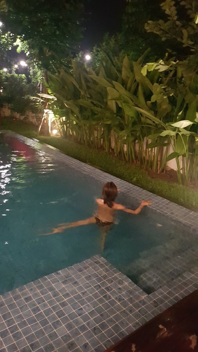 즐거움은 나눌수록 배가되는데..

더 나눌 사람이 없네..