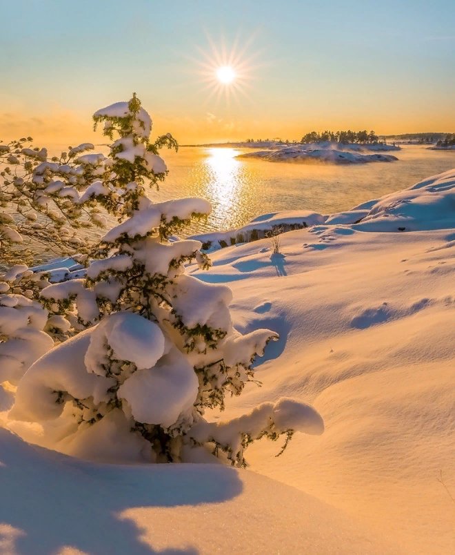 Морозная Ладога... ❄🌤
(с)Ф.Лашков