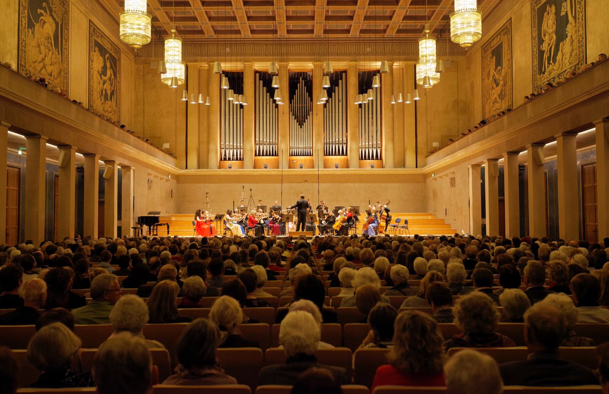 Wir haben ein neues #Konzertvideo aus dem #Herkulessaal bei Youtube: #Haydn Piano Concerto in D major mit <a href="/albertopianist/">Alberto Ferro</a> 
▶️ youtube.com/watch?v=4ssEH_…
Viel Freude beim Reinhören! 😉 #MozartMatinée 
kammerdacapo.de