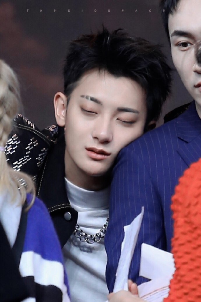 Aphrodite_KT's tweet photo. [HQ] 190124 Z.TAO cr.发槑的泡沫
https://t.co/Dgs8soXwt8
https://t.co/jS4hPOaRsq
https://t.co/SchekiumYl https://t.co/RP3tyxSCaB