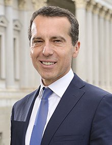 FsightEnergy's tweet photo. "It's very logical to manage electricity consumption so that you sell when it's expensive and buy when it's cheap."

Read the full interview with former Austrian Chancellor and FSIGHT's new Chairman, Mr. Christian Kern and FSIGHT's CEO, Mr. Emek Sadot. 

https://t.co/E8fAfBH4RQ https://t.co/CtTZJdUqVu