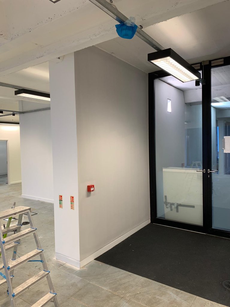 leedavispaint's tweet photo. Another great job completed by some of the team last week for @Workspacedb. Love that minty green feature colour wall! #painters #decorators #officeredecoration #fortdunlop #birmingham #commercial https://t.co/y2aRb9mv9C