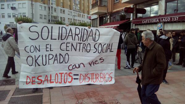 CsrGamonal's tweet photo. Este sábado hemos celebrado nuestro quinto aniversario junto a lxs compas de @SomCanVies y no han explicado como el #efectecanvies paro el desalojo y fue mucho mas alla.
Construyamos otro #efectogamonal contra el desalojo de #CSRnosetoca
RE
SIS
TEN
CIA!
https://t.co/nWz5lFtpuu https://t.co/w90HaCr6lN