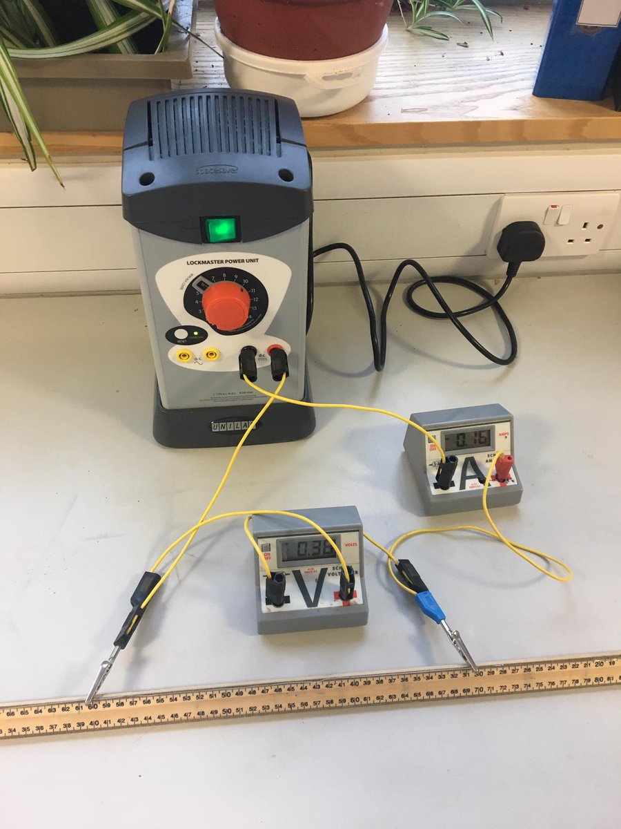 sciencecrewSA's tweet image. DEMO OF THE WEEK: Measuring the resistance of a length of wire #physics #AQA #requiredpractical