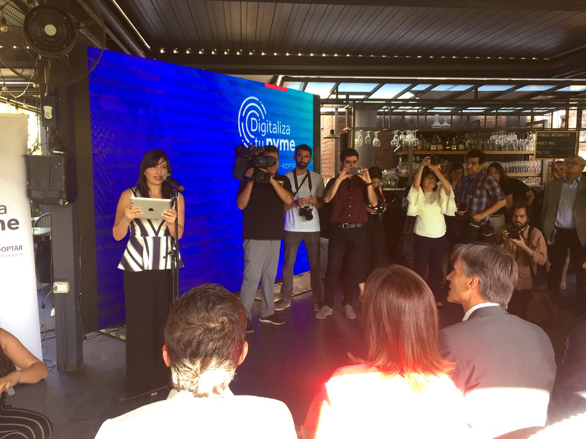 ChiletecOrg's tweet photo. #Chiletec presente en el lanzamiento de las actividades 2019 del programa digitaliza tu pyme #PymeMotordeChile #Digitalizate https://t.co/5Vzfpq9QOm