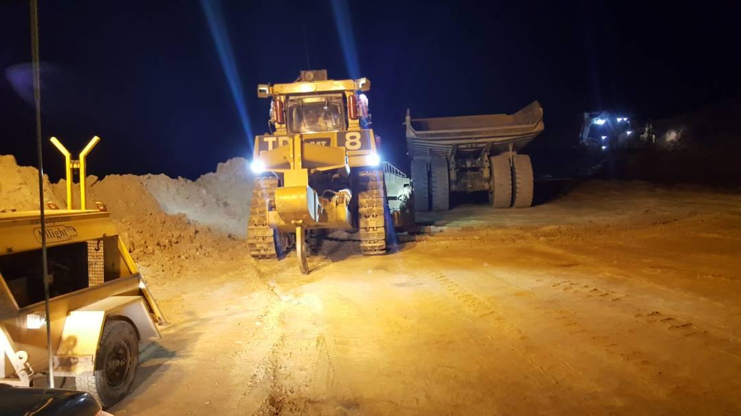 MrMahama_ENP's tweet photo. Your work can only be as good as the machines you use. Work hard, work smart, use the best machines you can get.#Mininginnovation #Mining #mininginAfrica #miningAfricamagazine #lifeofanentrepreneur https://t.co/LR852i0zJc