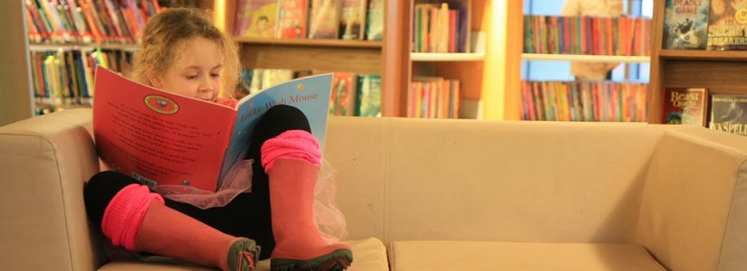 books4kids_fr's tweet image. Books4Kids, c'est aussi la newsletter hebdomadaire pour ne rien manquer des nouveautés et ressources offertes gratuitement pour les week-ends ! eepurl.com/dti2un #books4kids #livres #activités #anglais #enfants #jeunesse