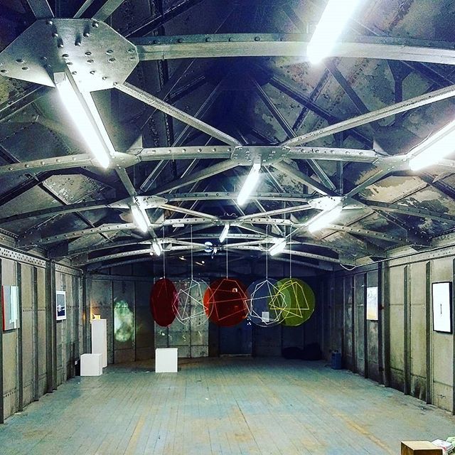 The final day exhibition at the @dokartistspace in the Steel Shed, Leith.
.
.
🏴󠁧󠁢󠁳󠁣󠁴󠁿 🎨 🖼️
.
.
#scotland #edinburgh #leith #oceanterminal #dokartistspace #steelshed #art #museum #gallery #modernart #portofleith #exhibition #スコットランド #エジンバラ #美術 #港 bit.ly/2FT40Qg