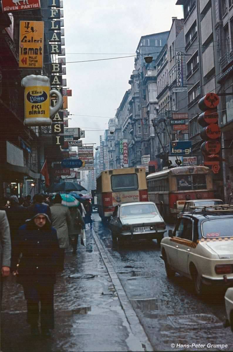 Istiklal Cd. in 1978, photo by Hans Peter Grumpe