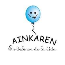 ChapaSolidarias's tweet photo. Ayer, además del Torneo, compartimos la mañana con las chicas de @AAinkaren. La recaudación de la Chapa de Navidad era para ellas y ¡hemos podido donar 600€! Mil gracias a todos por vuestra participación y ayuda ❤️
#ChapasSolidarias #causas #Donación #Zaragoza https://t.co/IJoXSObCQs