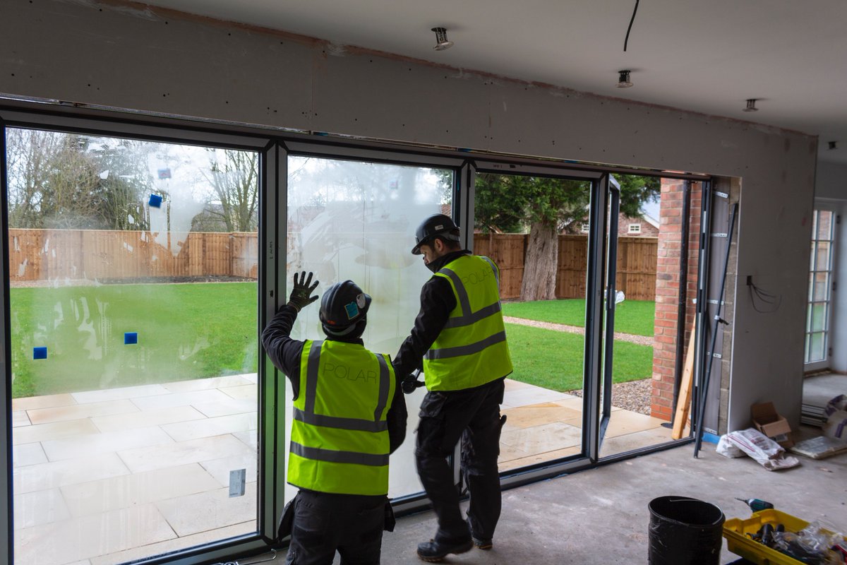 Polar_NE's tweet photo. Almost 6 metres wide⬅️➡️

Take a look below at parts of the installation of the @KawneerUK AA3720 Bi-Fold door, that is just under 6 metres wide, for @datumbuild. Video📹 &amp; photographs📷 coming soon🔜

#Installation #MondayMotivation #Bifold #Door #Aluminium #Polar #PolarNE https://t.co/f5TO9g50K2