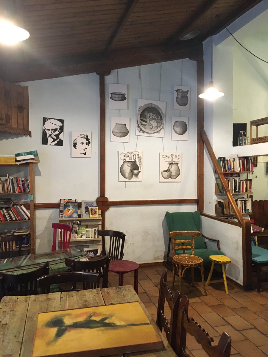 Hijxs de Harris!! Todavía podéis ver la Exposición “we love siret” en el rastrel . Aprovechad para verla y tomaros unas cañas. Jalón y honor! Estratigrafía o muerte!!. ¡¡¡Otra Arqueologia es posible!!!