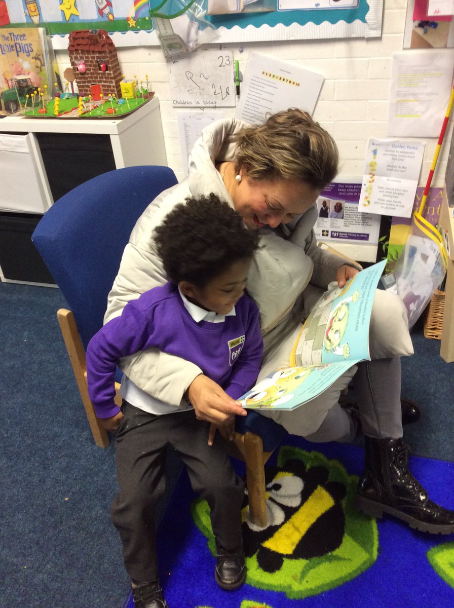 HPA_Philip_Lane's tweet image. It was so much fun having some of our nursery parents/carers come for our #StayAndPlay this morning, with more fun planned for this afternoon! 
#HPAPLNursery