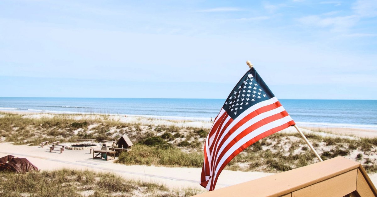 _austrian's tweet image. Feel the warm breeze through the open car window, sing along to your favourite tunes and discover new places: the #myAustrianBlog is taking you on a road trip through Florida! 🇺🇸🚘 #Servus bit.ly/2SeU3lO