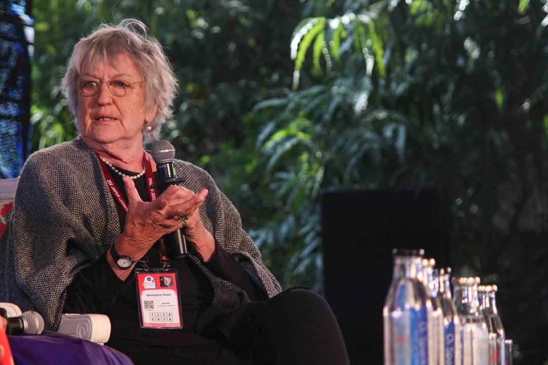 JaipurLitFest's tweet image. Questioning prescribed paradigms of female beauty, @m_koirala  @TheFemaleGreer @DrSharadPaul @sonal_mansingh &amp;amp; Madhavi Menon attempt at breakingbeauty ideals bandied by the media. Presented by @Dove at @NexaExperience Front Lawn
#ZEEJLF2019 #LetsBreakTheRulesOfBeauty
@DiggiPalace