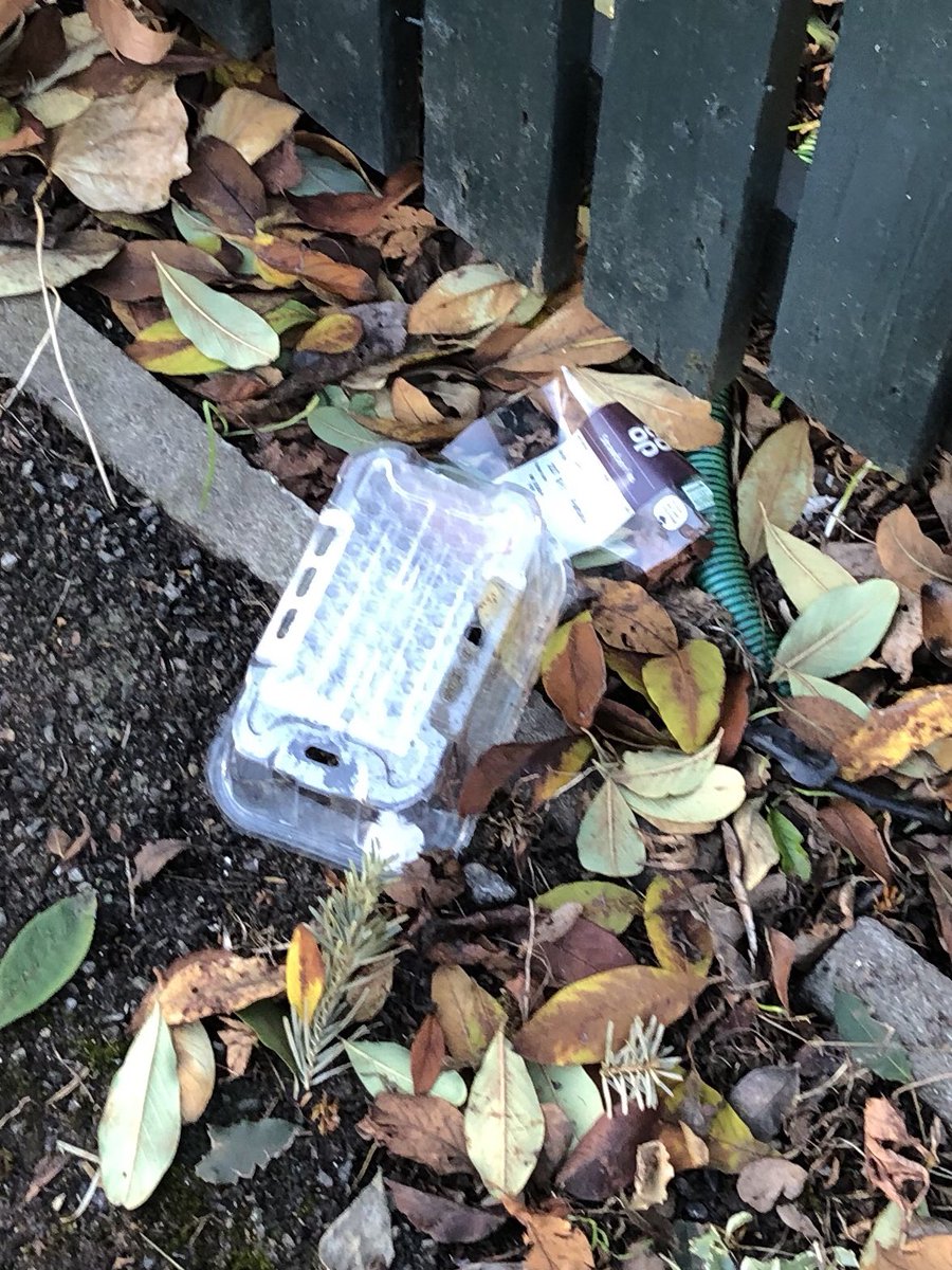 Recycling cartons left on the pavement and the road from the refuse collection this morning. When are Merton Council going to take this seriously. No response from last week’s complaint. @MertonCouncil #muckymerton