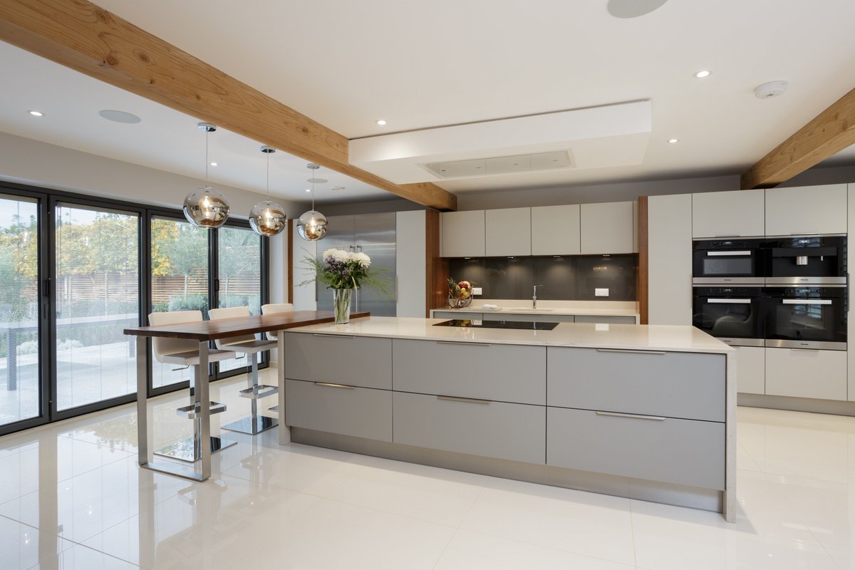 Wanting a new extension to maximise your entertainment space? Why not complete the look with a set of our bi folding doors to make the most of those upcoming summer days ☀️
#MondayMotivation #bifoldingdoors #bringingtheoutsidein #homeimprovements #kitchenextension #projectkitcen