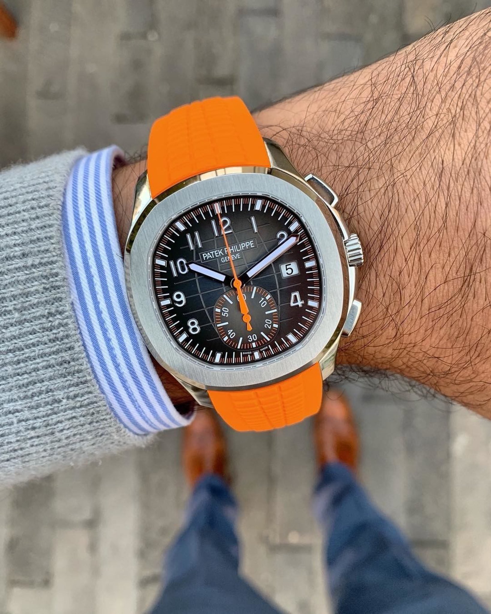 Bq Watches Would You Dare To Wear This Aquanaut On The Vibrant Orange Strap Patekphilippe 5968a Patekaholic Pateklover Patekwatch Patekgallery Patekaquanaut Patekcollector Luxurywatch Watch Watchcollector Watchaddict