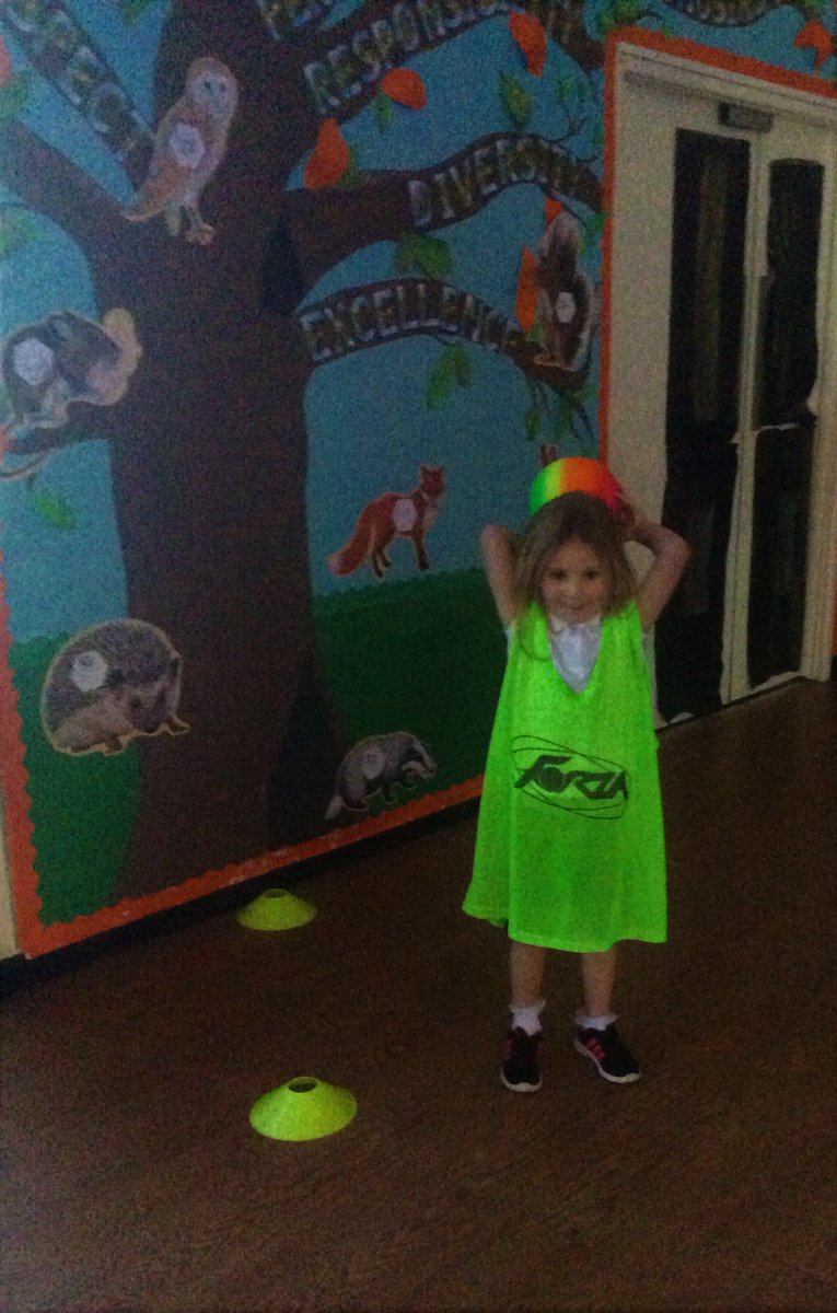 KidsgrovePrimar's tweet photo. "Glow Sports" has arrived in Kidsgrove! So much fun!! All of the children in Reception and Year 4 have thoroughly enjoyed their taster session! Thanks @Premier_NSSOT #activeforlife #sportsforall #inclusion #HealthyKids https://t.co/QtjASnMM0I