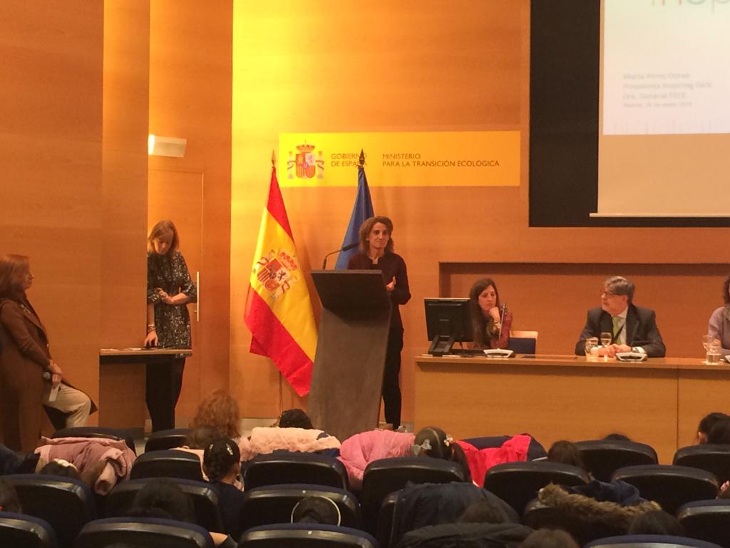 Escuela de Reciclaje tweet media