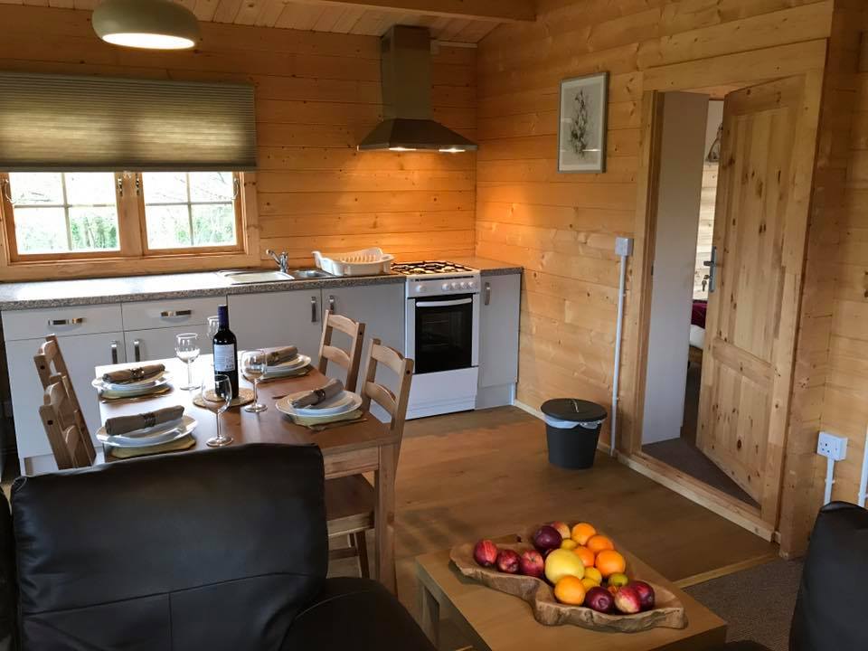 Camping_Direct's tweet photo. #ValentinesDay #specialoffer! Stay for 2 nights between the 8th &amp; 17th of Feb &amp; enjoy a #twocoursemeal for 2, a bottle of #fizz &amp; #chocolates on arrival, as well as a delicious local #breakfast. All for just £220!
https://t.co/oIXGA9iRtQ
#Okehampton #Devon #WoodenCabins #Romantic https://t.co/nuwpBQONa9
