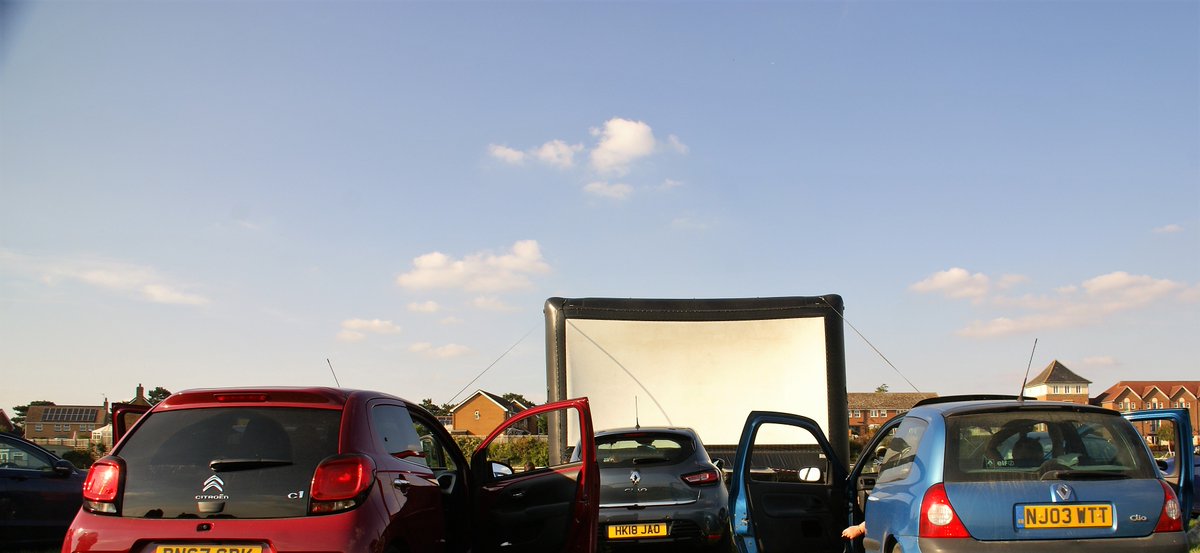 DriveInMovieEv1's tweet photo. Do you want your company logo on our 40-feet film screen before the film? We are looking for corporate sponsors for our fantastic charity event held in the heart of #StratfordUponAvon. Contact us for more info @Stratforward @StratfordBForum https://t.co/uenGo4ThLI