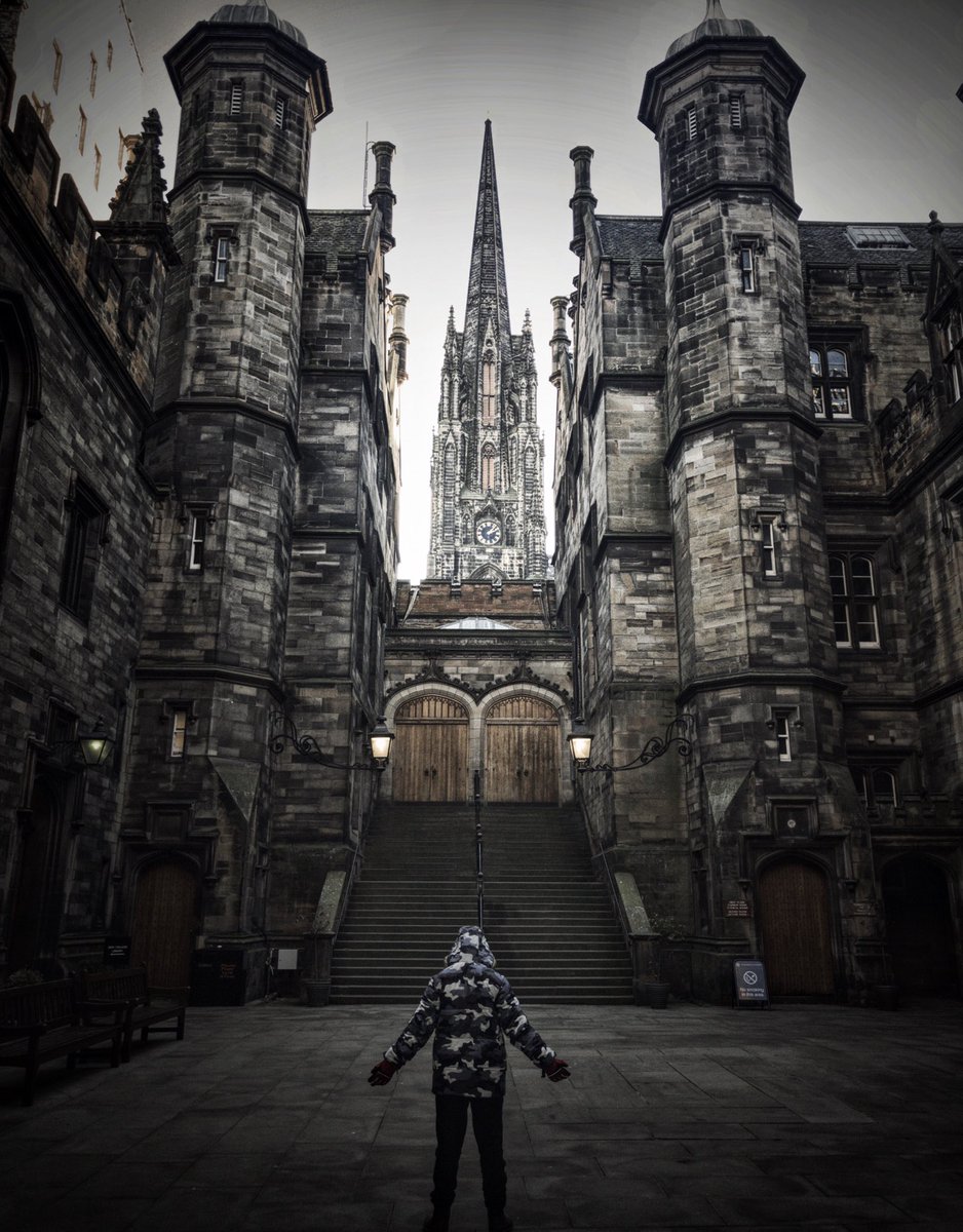 Gothic Auld Reekie @AP_Magazine @ScottishField @roam_here @jessops @NPhotomag @ScotsMagazine @Lightroom @edinburghpaper @VisitScotland @BBCScotland @bbcweather @BBCEarth @edinburgh @hiddenscotlands  @practphoto @UndisScot @EdinburghUni @OldEdinClub @TheSun @edinburghevents