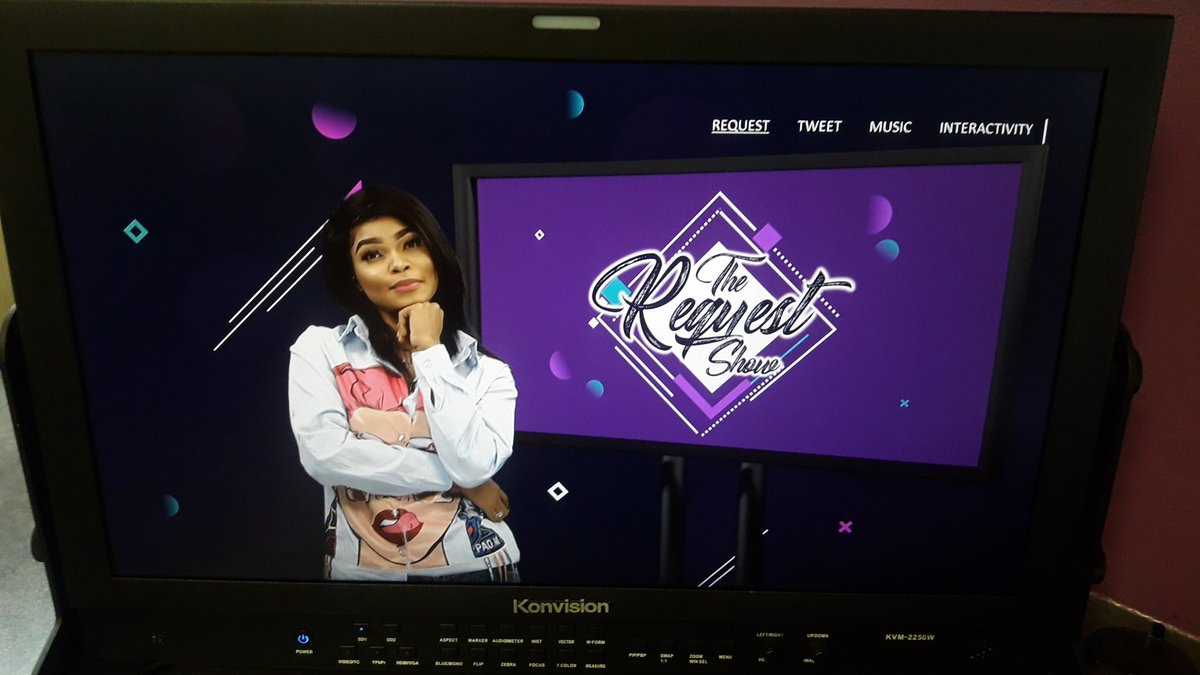 Monday a day of New start. It back to work with <a href="/Biancaoli18/">Biancaoli</a> on #TRS .Send your song Request with your picture attached.Stay Tuned and Have fun.