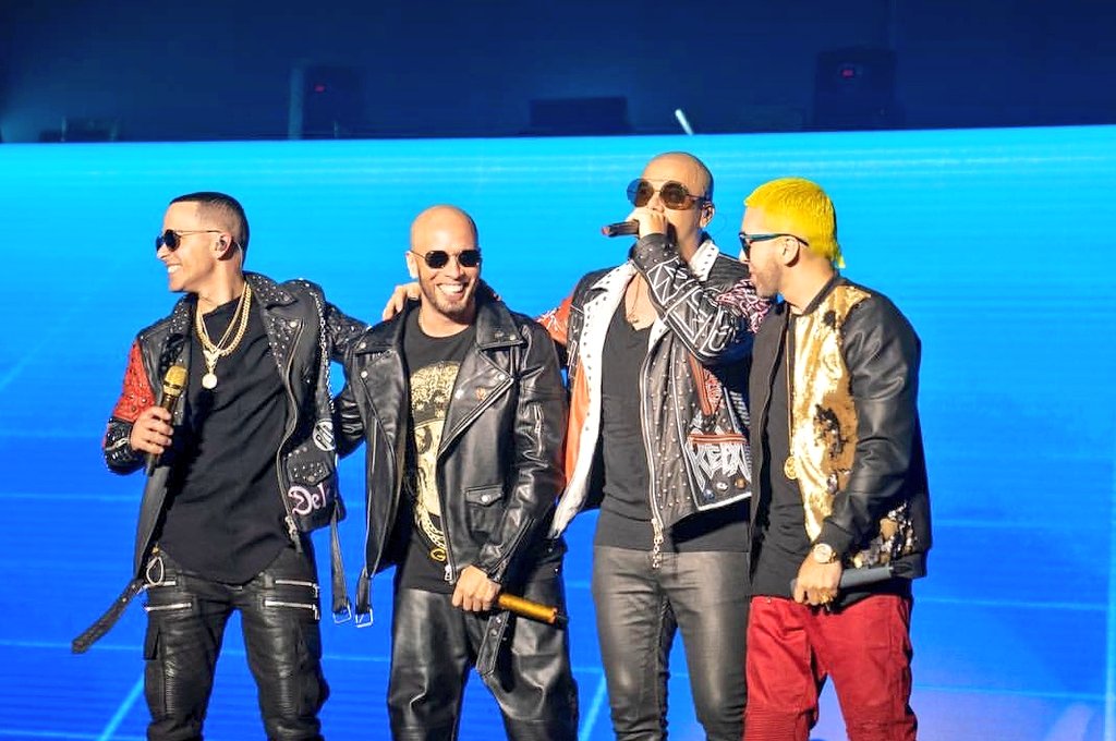 Los rompe tarimas @alexisyfido @WisinOficial @yandeloficial #losreyesdelperreo @Teddy_Diaz @vidalito05 #duodinamico