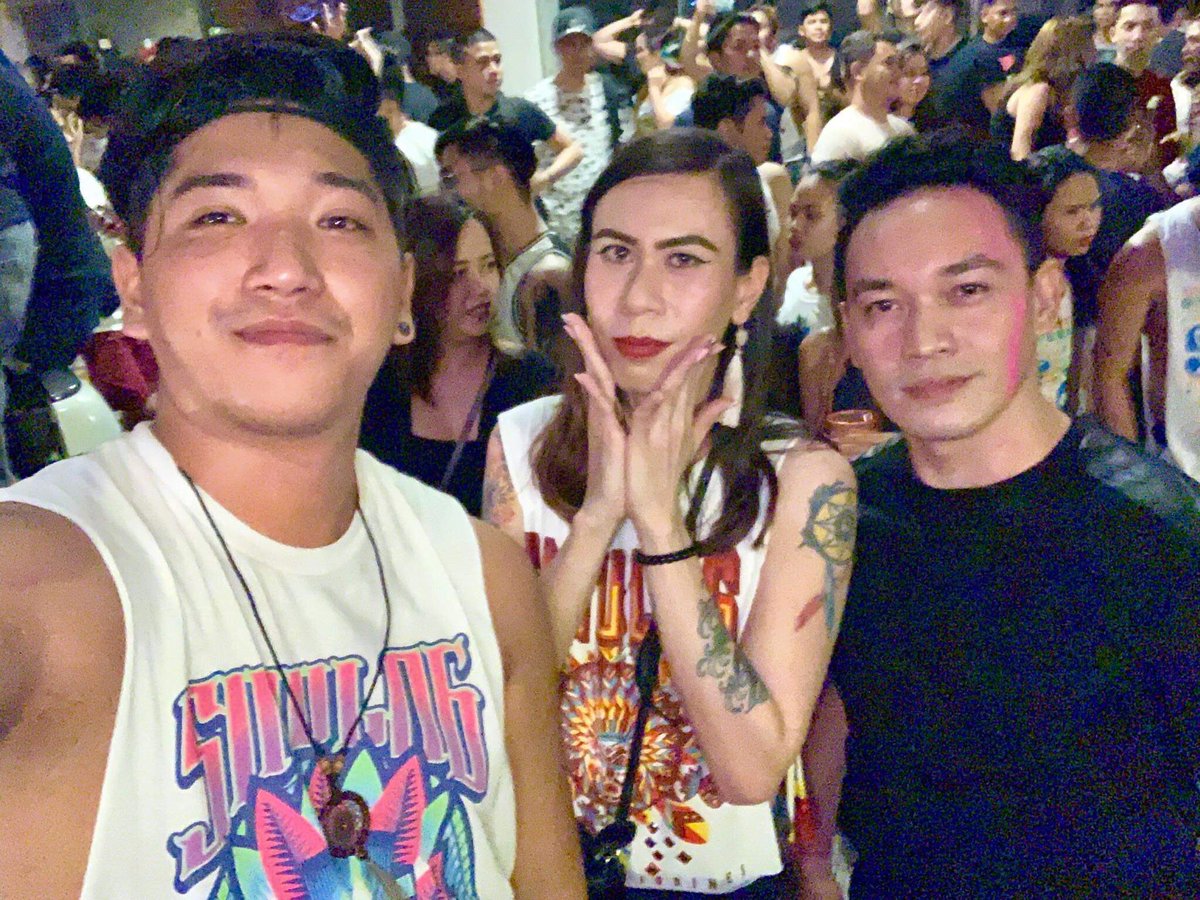 sjbega's tweet photo. All the way up! 👸🏻🎉💛
#Sinulog2019 #VibaPitSenyor #Prititits #squad #Plus63 #Rumour https://t.co/r18MzSxOGL
