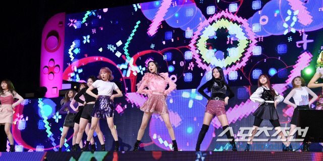 Dxa7POEUUAAA3QC?format=jpg