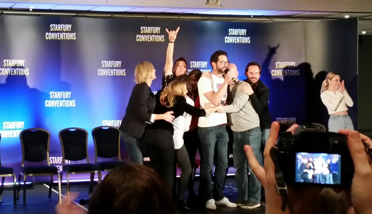 sayasajo's tweet photo. So much laughter and even tears in the end... Still overwhelmed by this incredible weekend at #BrightonLux😈🤘 Can't describe how great it was meeting so many wonderful people of our Lucifam, #Lucifer cast and showrunners💖 THX a lot everyone &amp; @starfuryevents👍👍👍 https://t.co/eJQojuMDOP