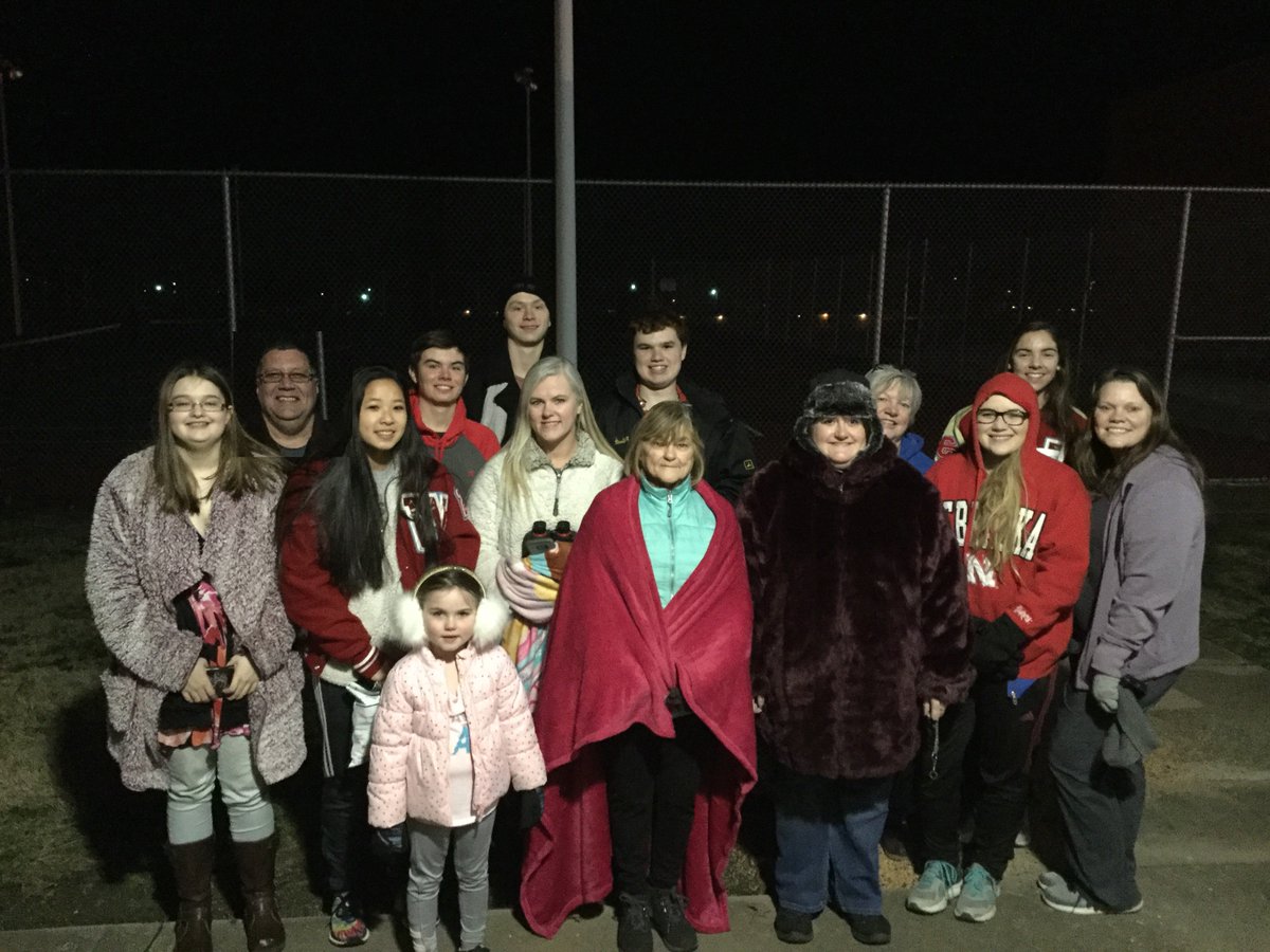 Thornton2019's tweet photo. Hardcore science club members watching the blood moon eclipse. #wcedchat https://t.co/xj7dBg7fTS