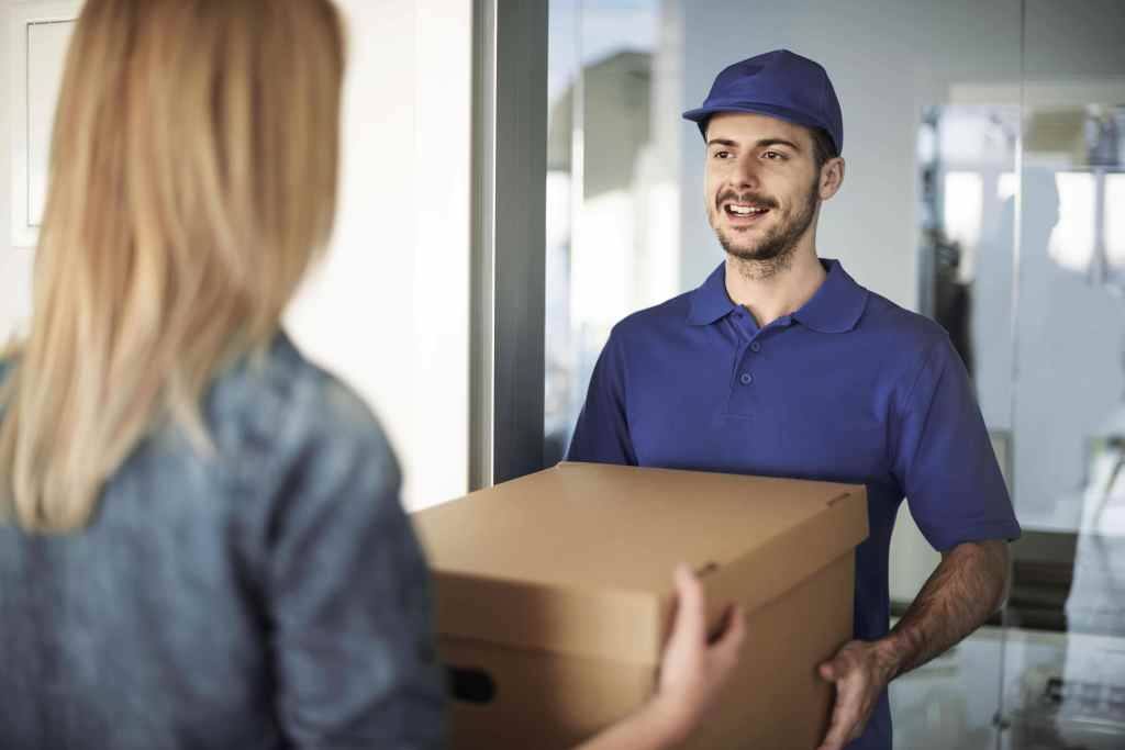 CompraNoExterio's tweet photo. Fretes sem rastreamento – por que você não deve usar? https://t.co/rBFNeN3hR2 https://t.co/RZ4Lf8wtHG