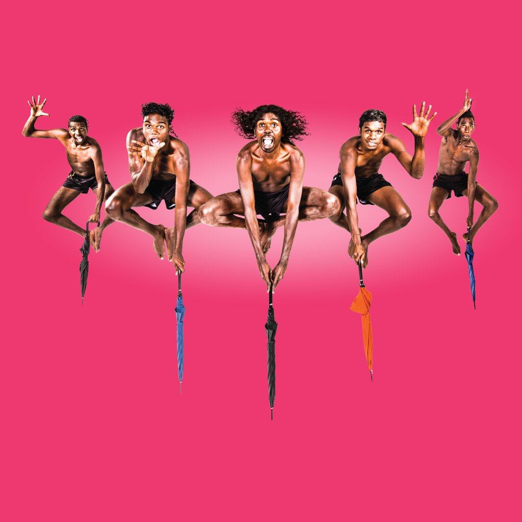 Fringe World 2019: Djuki Mala review theperthproject.com/2019/01/21/fri…