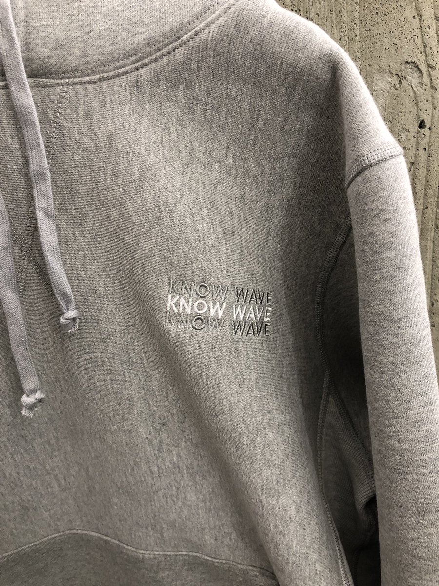 MT_HARAJUKU's tweet image. ＜Know Wave＞ 
STACK LOGO HOOD 18,000円(+tax)
#monkeytime
#knowwave
Know Wave:
現在ではニューヨーク、ロウアー・イーストサイドのスタジオを拠点に様々なアンダーグラウンドカルチャーの情報を発信しているインターネットラジオ番組。