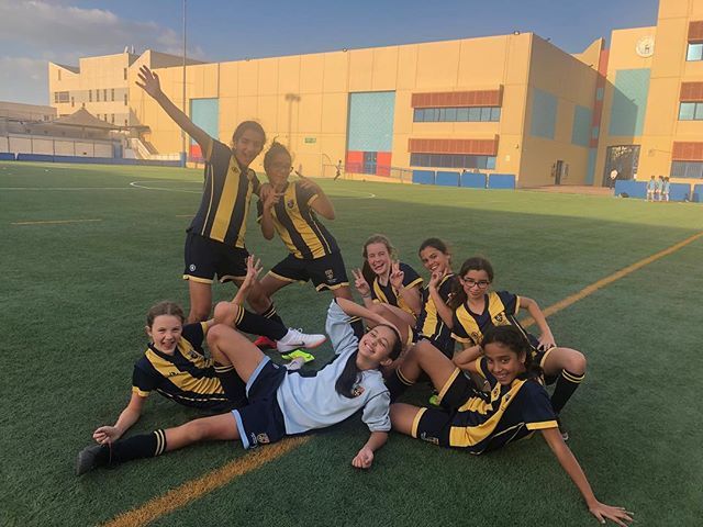 cranleighad's tweet photo. Great start to the season for our U12A Girls Football Team who started the season incredibly well with a 2-2 draw away @BSAK. They had an exceptional game Hannah in goal and Shahad who was player of the match. Congratulations on a top performance. #cranl… https://t.co/lZp0Kopttw https://t.co/VUlVWaEDHk