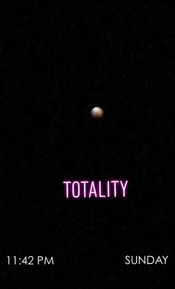 adpcaldwell's tweet photo. May have frostbite but worth it 🌝#lunareclipse2019 https://t.co/avJE0X5Eb4